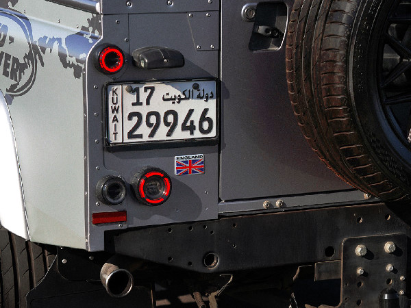 Defender GL-2 Lighting Upgrade Gains Popularity