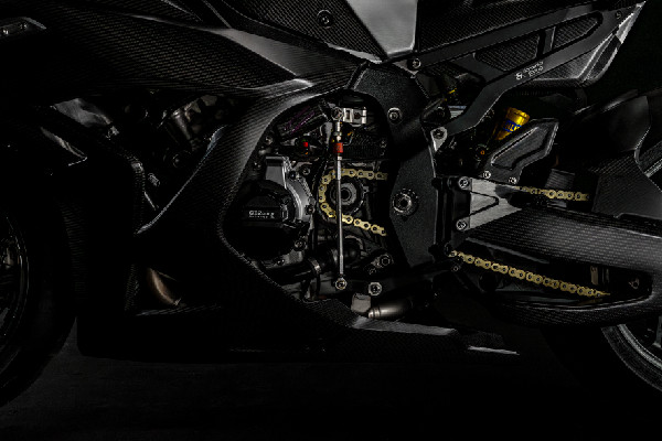 BMW Motorrad Concept RR Unveiled in Italy