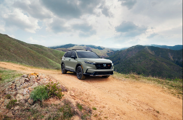Honda CR-V TrailSport Hybrid Arrives for 2026