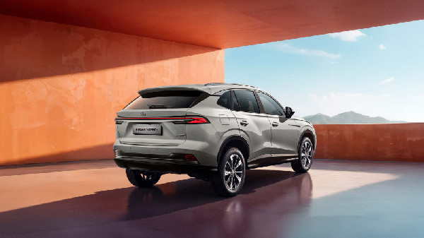 New MG HS Hybrid+ Models Enhance Performance