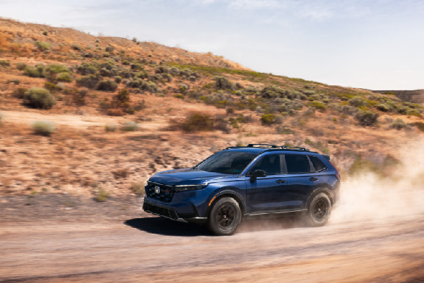 Honda CR-V TrailSport Hybrid Arrives for 2026