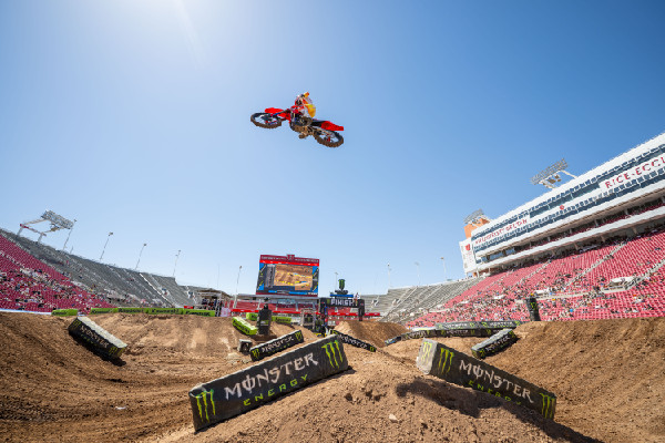 Wilson Places Seventh in Supercross Finale
