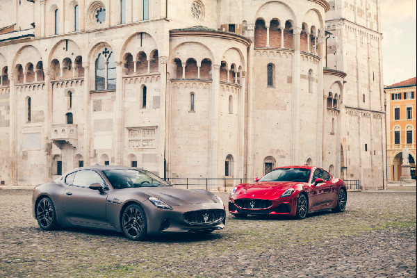 GranTurismo and GranCabrio Return to Modena