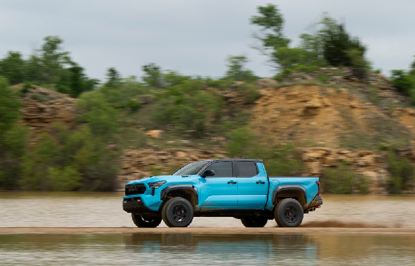 Toyota Launches Wave Maker Colour for TRD Pro