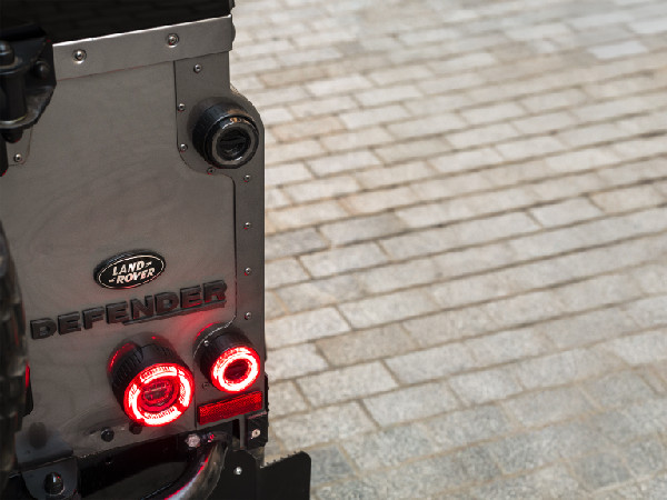 Defender GL-2 Lighting Upgrade Gains Popularity