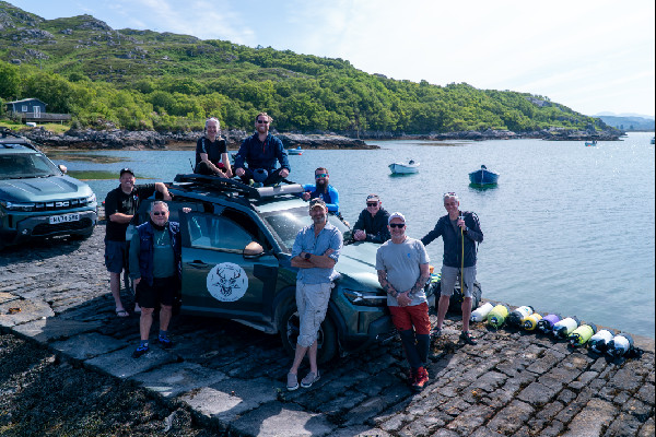 Dacia Duster Supports WWII Expedition in Scotland