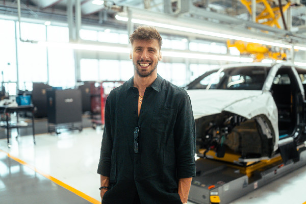 Rúben Dias and His Passion for Lamborghini Revuelto