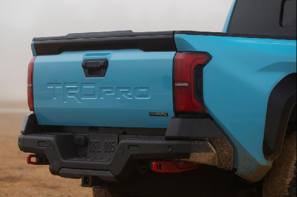 Toyota Launches Wave Maker Colour for TRD Pro