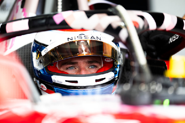 Nissan Aims for Championship Lead in Shanghai