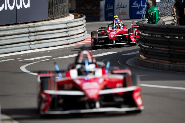 Nissan Formula E Team Targets Success in Tokyo