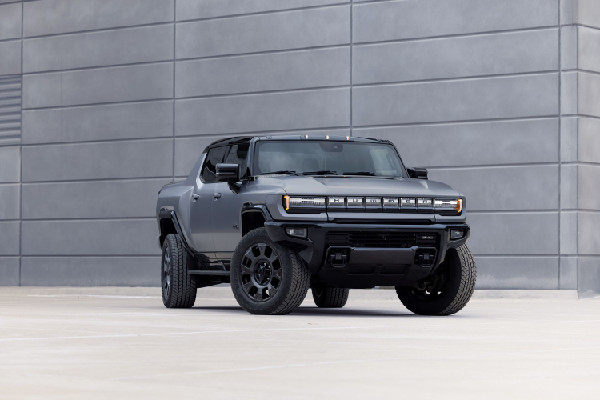 2026 GMC HUMMER EV Enhances Off-Road Capabilities