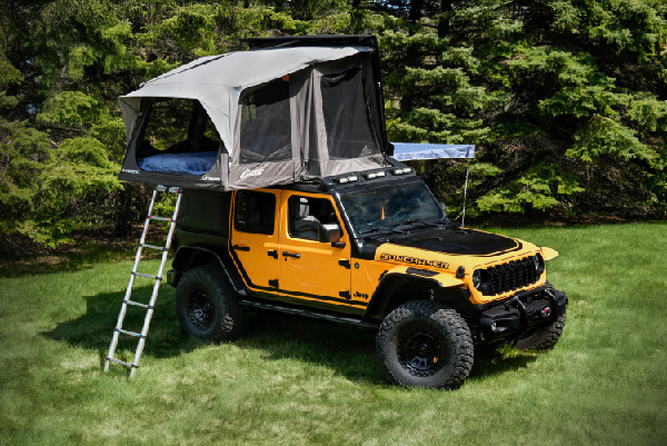 Jeep Unveils Rooftop Tent Concept at Expo