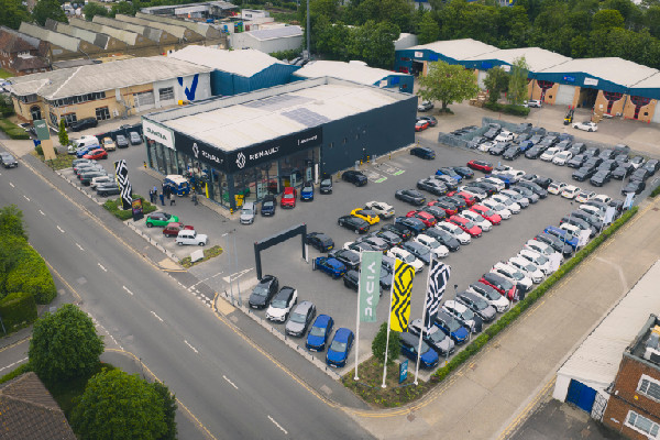 Letchworth's First Renault Retailer Opens Doors