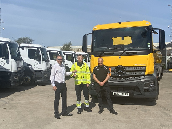 Midlands Truck & Van Supports Oxalis with New Trucks