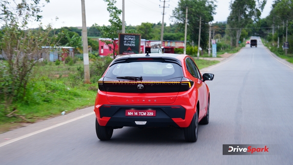 2025 Tata Altroz Facelift Review rear tracking