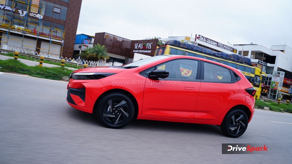 2025 Tata Altroz Facelift Review side tracking shot
