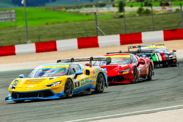 Ferrari Challenge Preview: Oulton Park May 2025