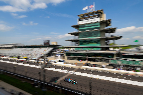 Honda Teams Gear Up for Indy 500 Qualifying