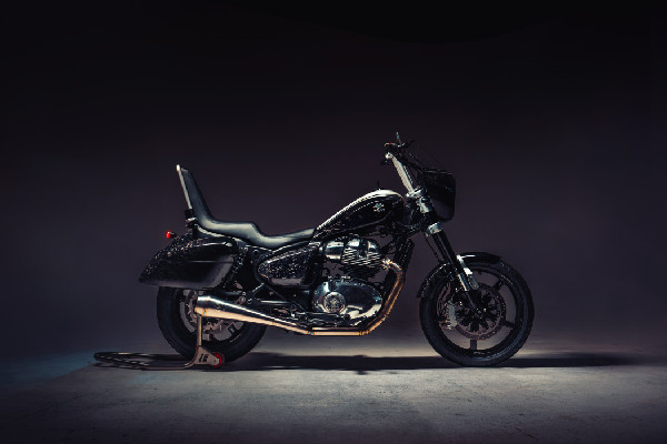 Custom Royal Enfield Super Meteor 650 Revealed