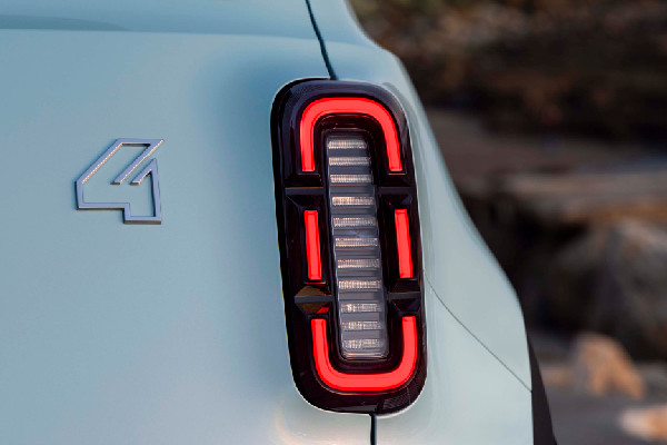 Renault 4 E-Tech Electric Priced from £26,995 OTR