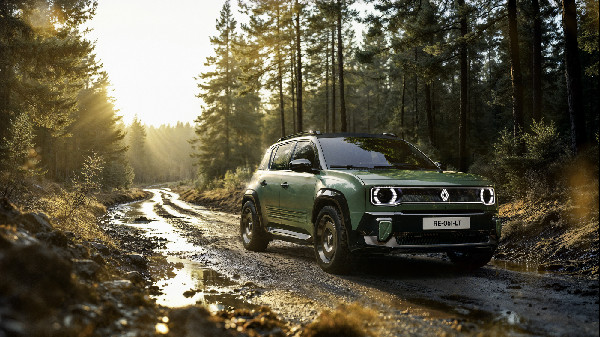 Renault 4 Savane Concept Unveiled at Roland-Garros