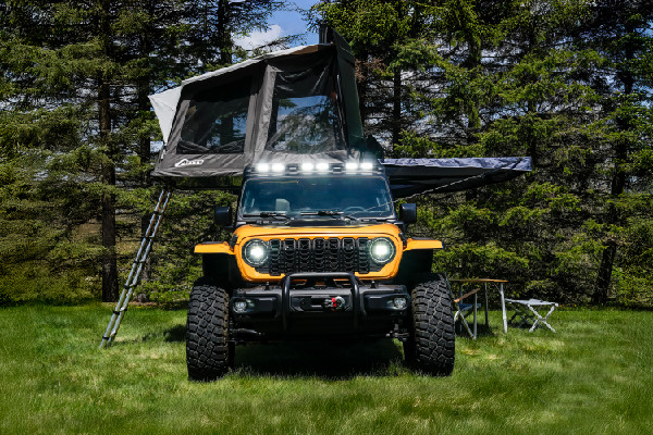 Jeep Unveils Rooftop Tent Concept at Expo