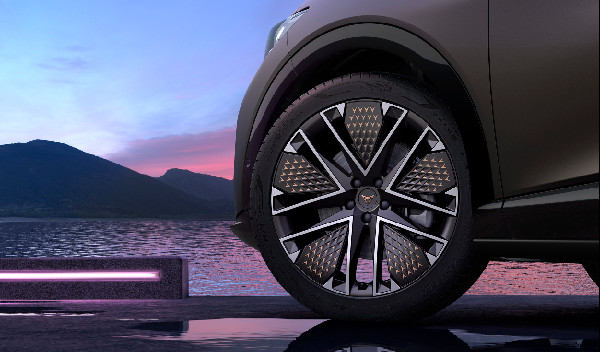 CUPRA Tavascan Introduces New Performance Options