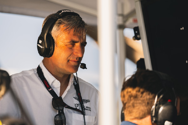 Valkyrie Competes in Detroit Street Race