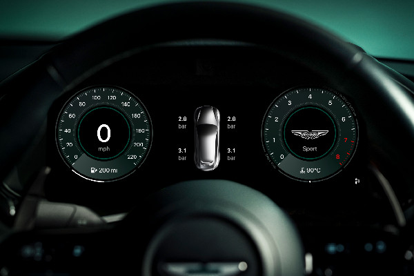 Aston Martin Unveils Apple CarPlay Ultra Integration