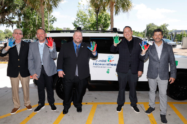 Hyundai Donates $150,000 to Children's Hospital