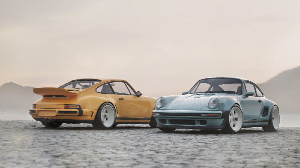 Singer Unveils Porsche 911 Carrera Coupe