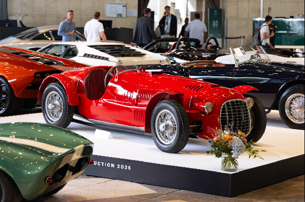 Ferrari Sets New Auction Record in Italy