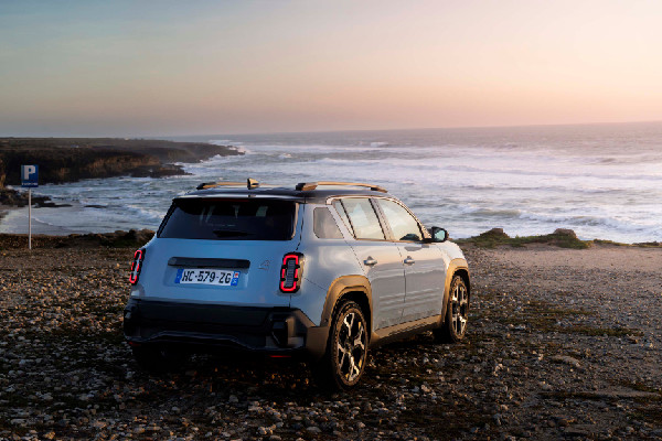 Renault 4 E-Tech Electric Priced from £26,995 OTR