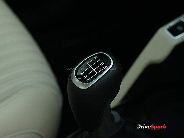 Kia Carens Clavis Review manual gearbox