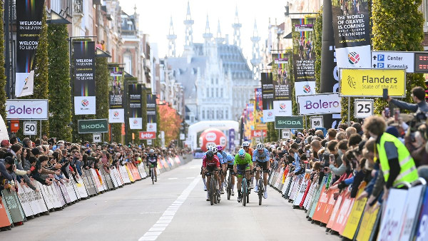 Škoda Auto Partners with UCI for Championships