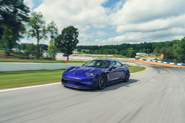 Taycan Turbo GT Sets New EV Lap Record