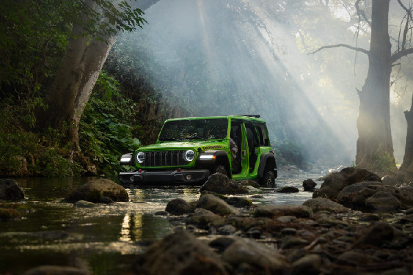 Jeep Launches Campaign for Jurassic World Rebirth Jeep Launches Campaign for Jurassic World Rebirth
