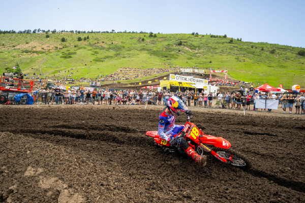 Honda HRC Progressive Triumphs at Thunder Valley MX