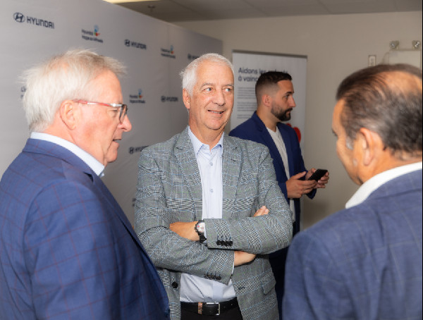 Hyundai Donates $250,000 to Support Art Therapy