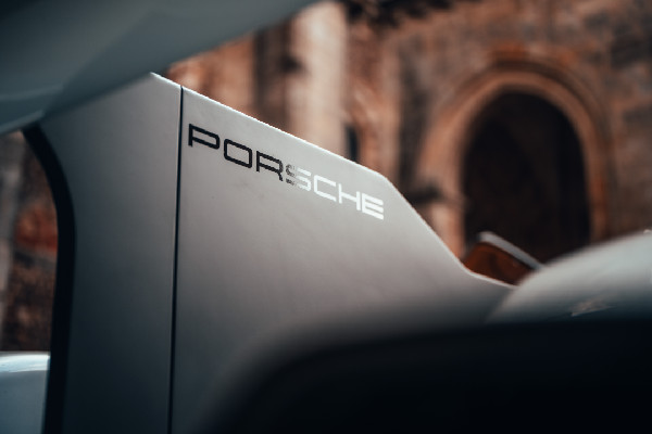 Porsche 963 RSP: A Unique Le Mans Tribute