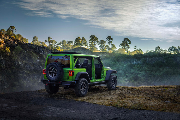 Jeep Launches Campaign for Jurassic World Rebirth Jeep Launches Campaign for Jurassic World Rebirth