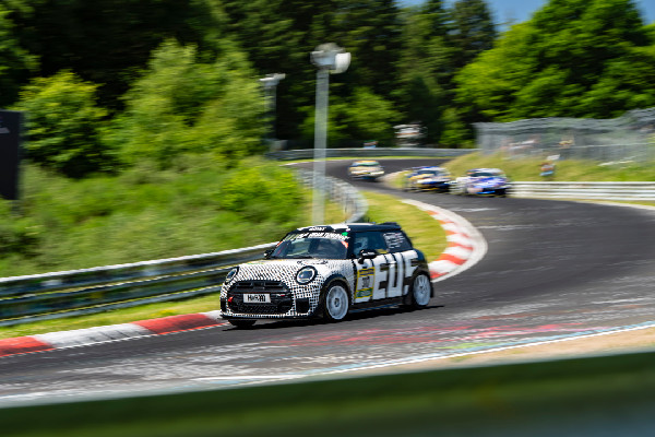 MINI JCW Takes Second Place at Nürburgring