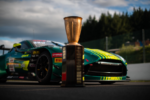 Aston Martin Vantage Defends Title at Spa