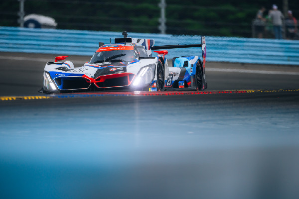 BMW M4 GT3 EVO Wins at Six Hours of the Glen