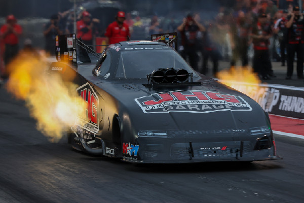 Stewart Reaches Semifinals at NHRA Virginia Nationals