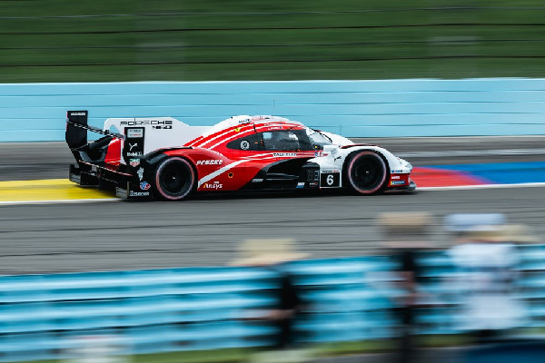 Porsche Finishes Fourth at Watkins Glen