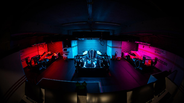 Porsche Competes with Six Cars at Le Mans