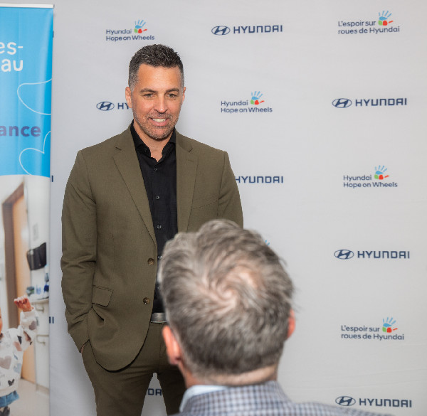 Hyundai Donates $250,000 to Support Art Therapy