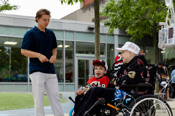 Hyundai Donates $250,000 to Children's Hospital