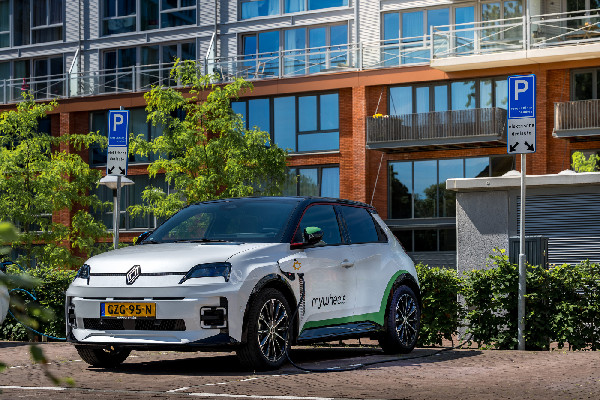 Utrecht Introduces V2G Car-Sharing Service